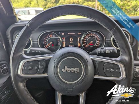 Used 2020 Jeep Wrangler Unlimited Sahara AWD/4WD image 29