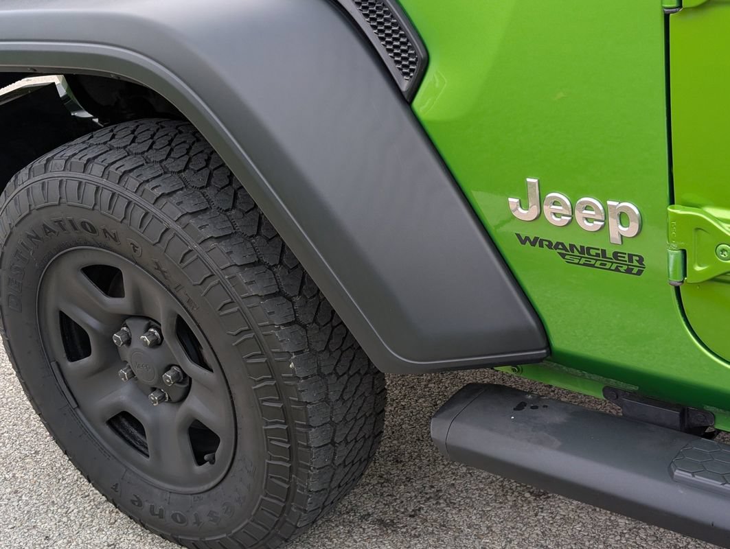 Used 2018 Jeep Wrangler Sport AWD/4WD image 39