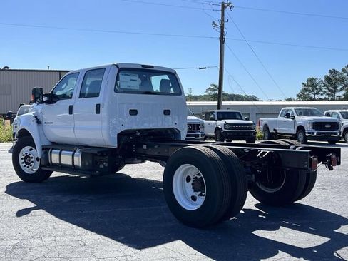New 2027 Ford F650 2WD Crew Cab Super Duty image 4