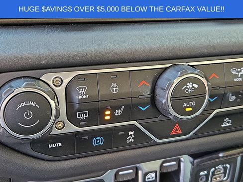 Used 2025 Jeep Wrangler Unlimited Sahara AWD/4WD image 24
