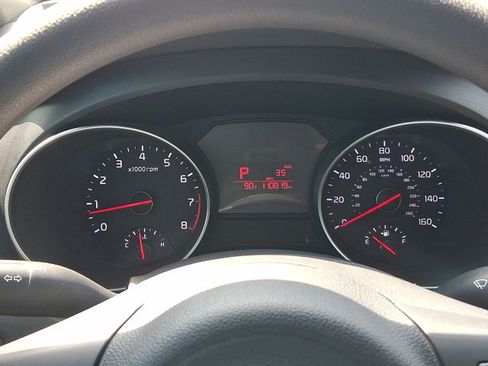 Used 2015 Kia Sedona LX FWD image 14