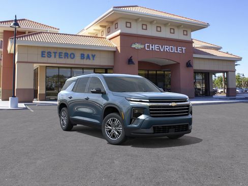 New 2026 Chevrolet Traverse LT w/ Driver Confidence Package FWD image 25