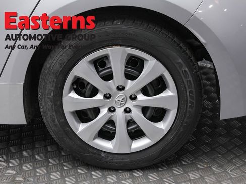 Used 2021 Toyota Corolla LE w/ Protection Package (TMS) FWD image 8