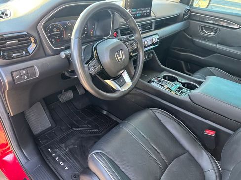 Used 2025 Honda Pilot Elite image 20