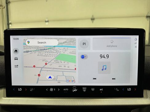 Used 2025 Ford Explorer ST-Line image 19