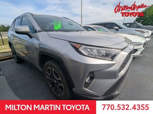 Used 2019 Toyota RAV4 XLE w/ Convenience Package image 1