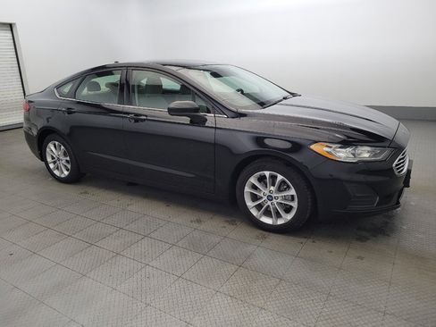 Used 2020 Ford Fusion SE image 11