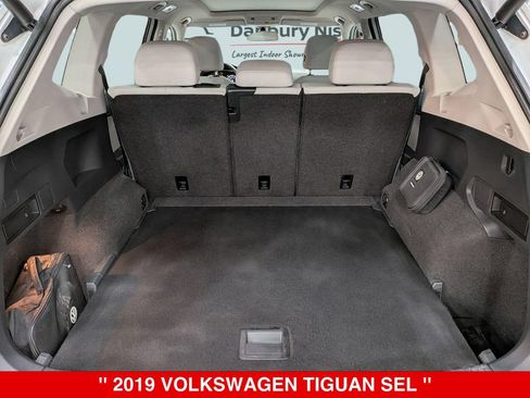 Used 2019 Volkswagen Tiguan SEL AWD/4WD image 32
