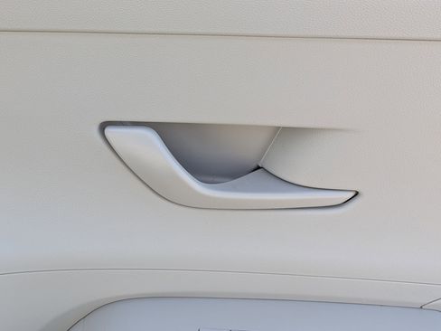 Used 2024 Hyundai Kona SEL image 33