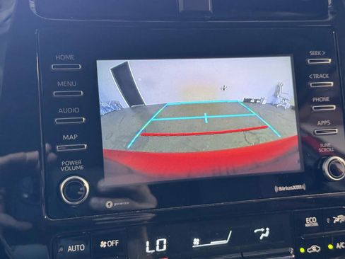 Used 2022 Toyota Prius L Eco image 13