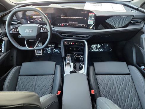 New 2025 Audi SQ5 Premium Plus image 12