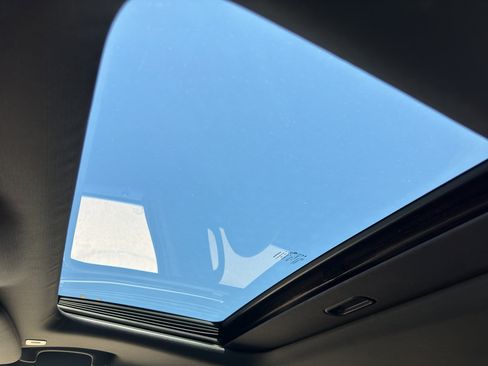 Used 2022 Jeep Grand Cherokee Limited image 28