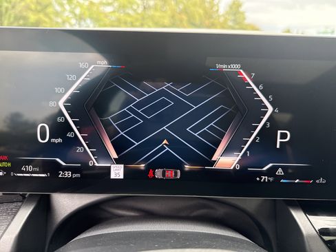 New 2026 BMW 530i xDrive w/ Executive Package image 19