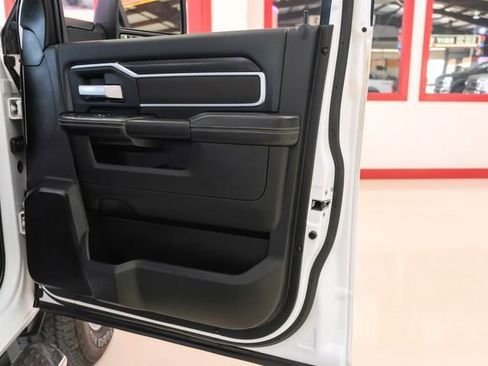 Used 2025 RAM 2500 Big Horn AWD/4WD image 41