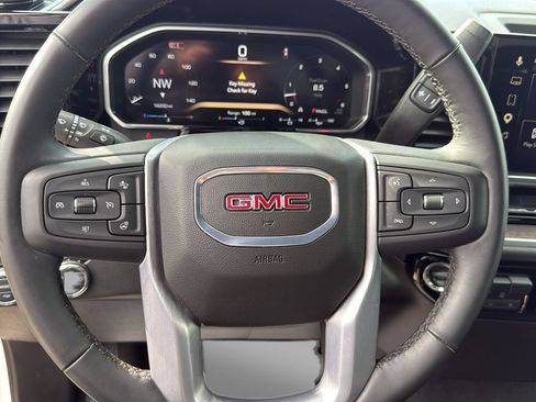 Used 2026 GMC Sierra 1500 SLT RWD image 15