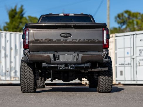 Used 2025 Ford F250 Lariat w/ Lariat Ultimate Package image 5