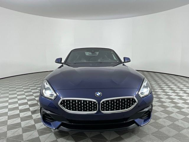 Used 2019 BMW Z4 sDrive30i w/ Executive Package RWD image 2