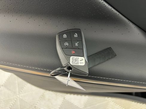 Used 2026 Buick Enclave Avenir w/ Super Cruise Package FWD image 34