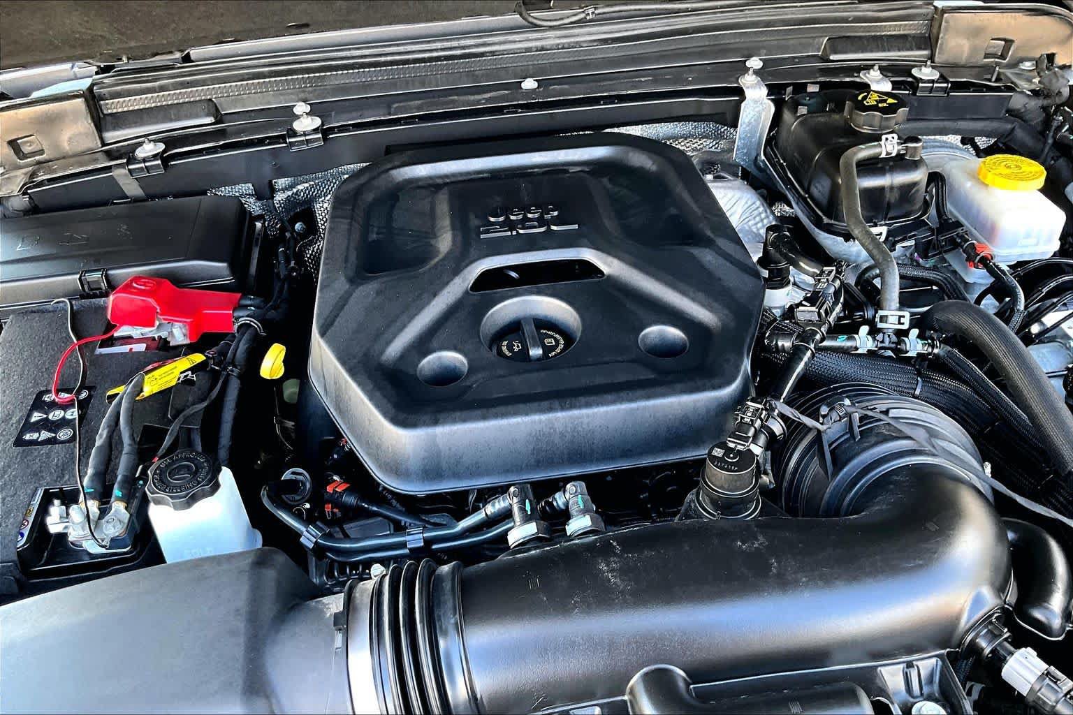 Used 2025 Jeep Wrangler Unlimited Sport AWD/4WD image 33