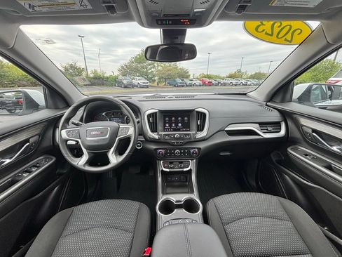 Used 2023 GMC Terrain SLE w/ Driver Convenience Package FWD image 22
