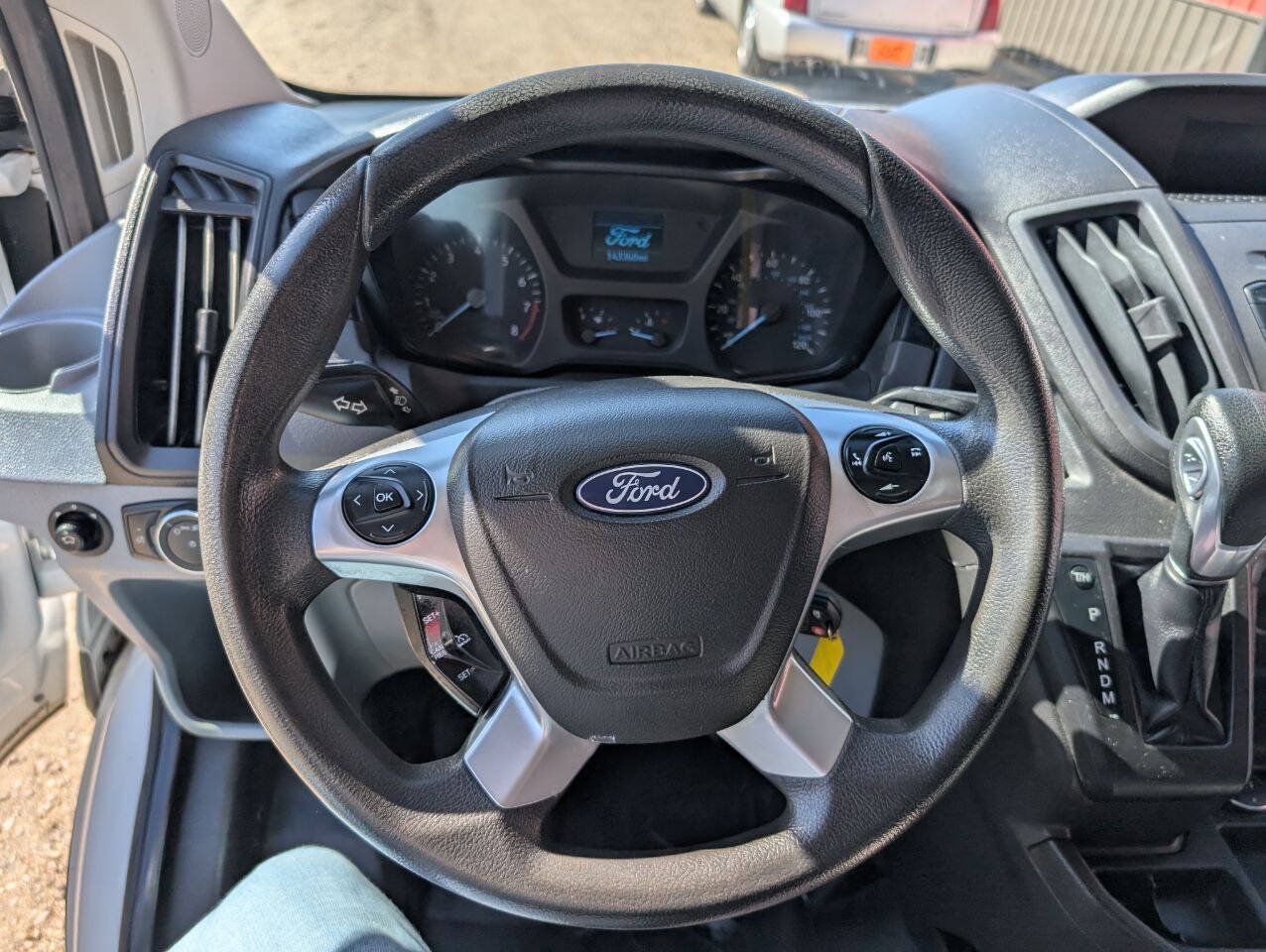 Used 2018 Ford Transit 250 130 Low Roof RWD image 13