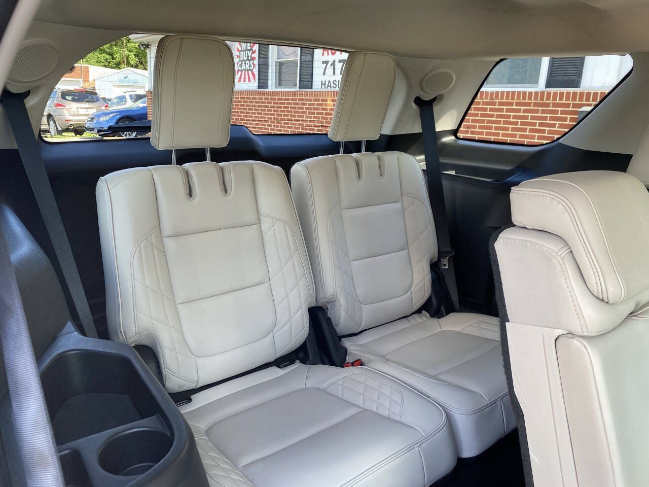 Used 2017 Ford Explorer Platinum AWD/4WD image 23