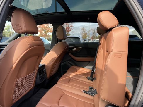 Certified 2025 Audi Q7 2.0T Premium Plus image 23