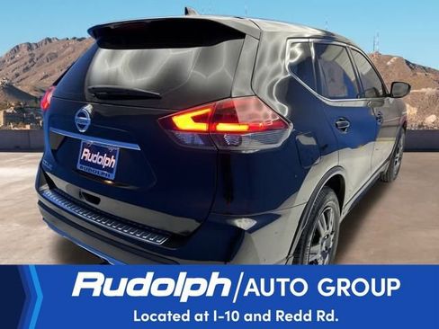 Used 2018 Nissan Rogue S image 5