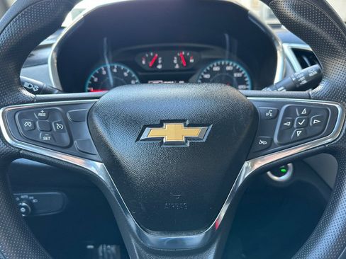 Certified 2019 Chevrolet Equinox LS image 30