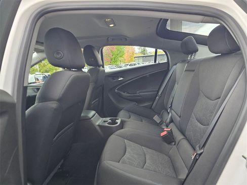Used 2018 Chevrolet Volt LT image 19