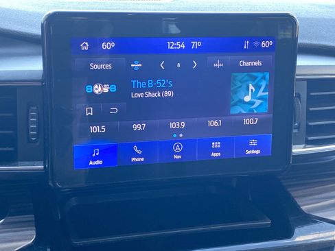 Used 2022 Ford Explorer Limited w/ Equipment Group 301A image 20