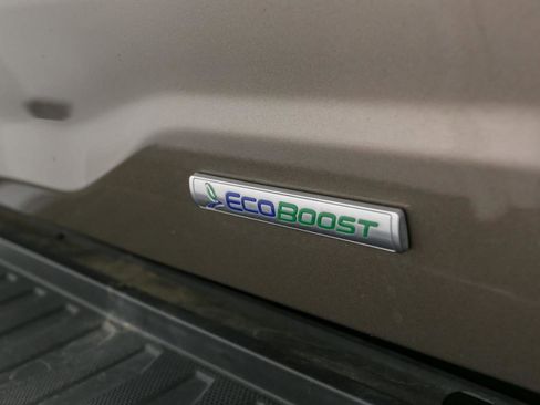 Used 2022 Ford F150 Lariat w/ Tow Technology Package image 11