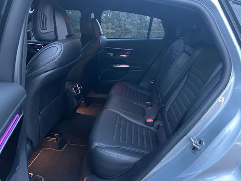 Used 2024 Mercedes-Benz GLC 300 4MATIC image 13