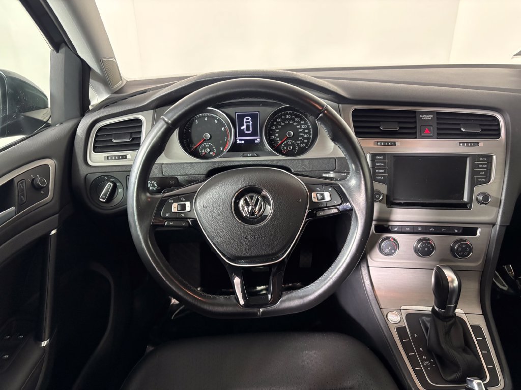 Used 2017 Volkswagen Golf Wolfsburg Edition FWD image 15