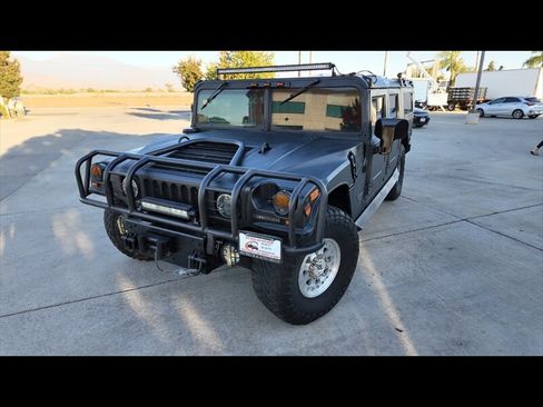 Used 1997 HUMMER H1 Wagon 4D image 1