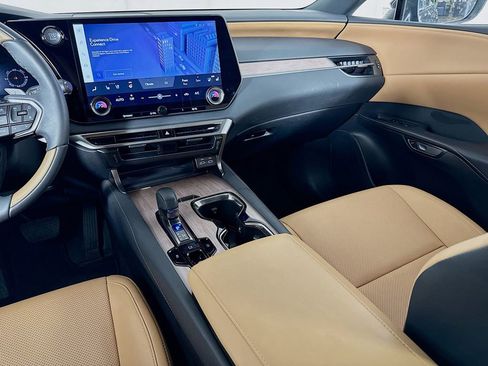 Certified 2025 Lexus RX 350 Premium image 25