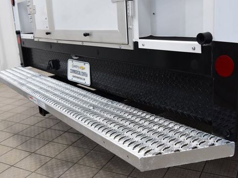 New 2025 Chevrolet Express 4500 w/ Power Convenience Package image 12