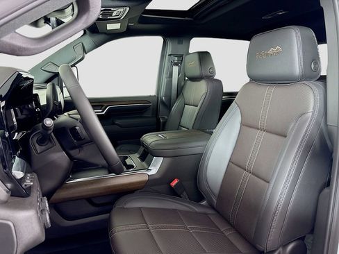 New 2025 Chevrolet Silverado 3500 High Country w/ Technology Package image 21