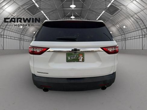 Used 2020 Chevrolet Traverse LS FWD image 12