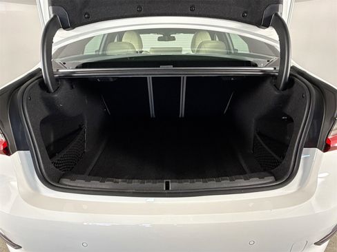 Certified 2022 BMW 330i Sedan w/ Driving Assistance Package image 27