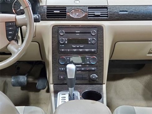 Used 2005 Mercury Montego Premier image 17