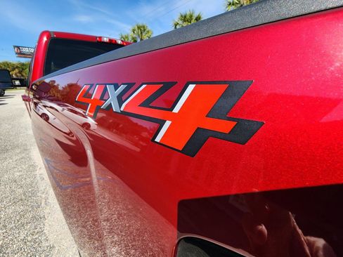 Used 2019 Chevrolet Silverado 1500 LT w/ All Star Edition image 28