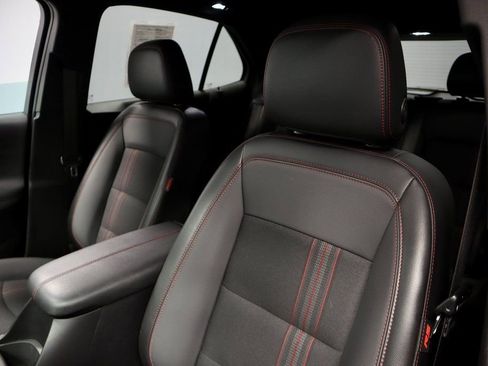 Used 2022 Chevrolet Equinox RS w/ Infotainment Package image 26