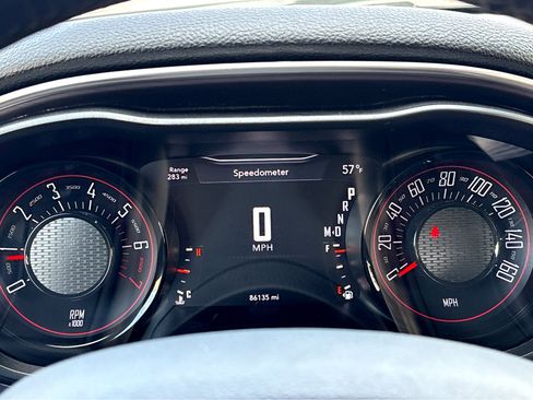 Used 2018 Dodge Challenger SXT Plus image 4