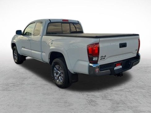 Certified 2019 Toyota Tacoma SR5 AWD/4WD image 5