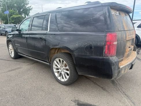 Used 2019 Chevrolet Suburban Premier w/ Premier Plus Edition AWD/4WD image 8