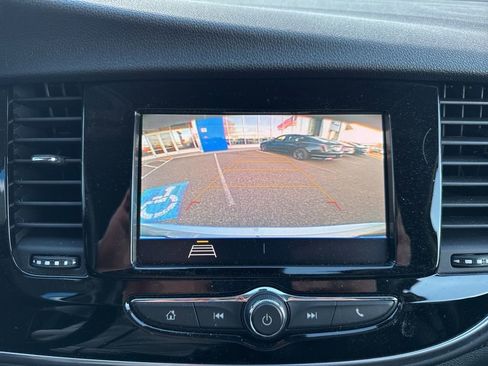 Used 2022 Buick Encore Preferred w/ Safety Package image 33