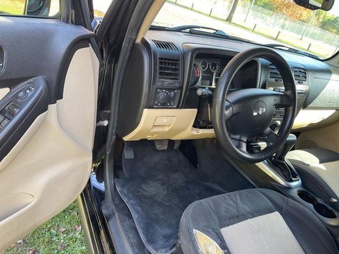 Used 2008 HUMMER H3 Luxury w/ Chrome Appearance Package image 40