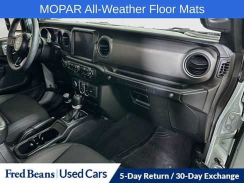 Used 2023 Jeep Wrangler Unlimited w/ Cold Weather Group AWD/4WD image 36
