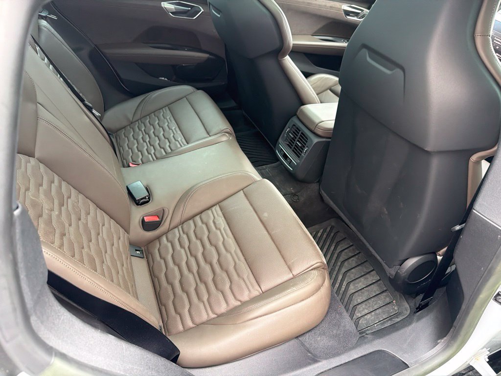 Used 2023 Audi e-tron GT Premium Plus w/ Performance Package AWD/4WD image 7